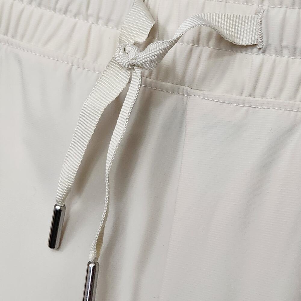 New! Old Navy Go-Dry Warp Knit Nylon High-Rise Joggers Sleektech Pant NWT SZ XL - Picture 4 of 16